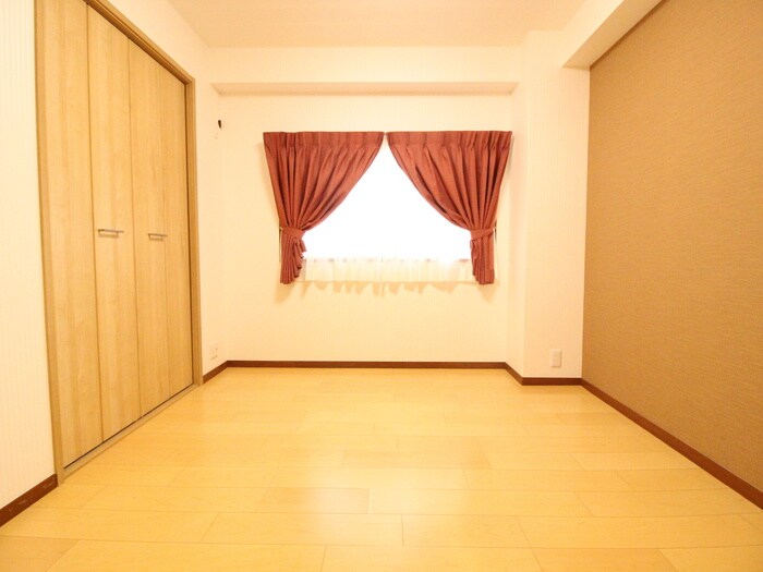 物件内観写真11　(居室)