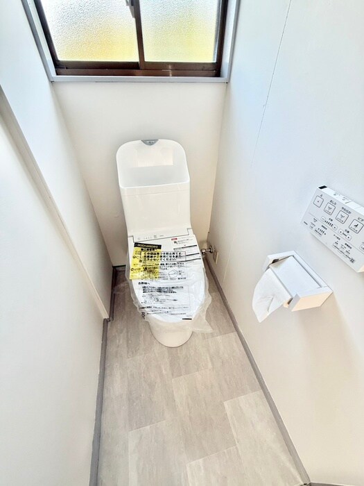 物件内観写真11　(トイレ)