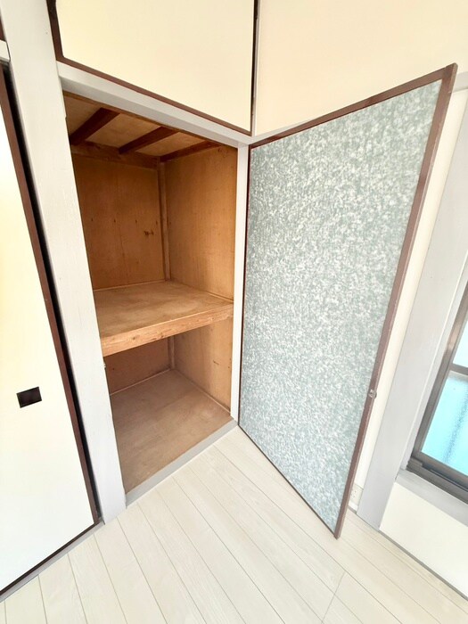 物件内観写真13　(収納)