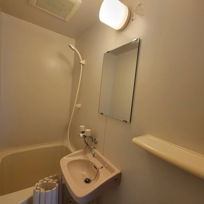 物件内観写真17　(洗面)