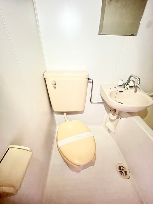 物件内観写真9　(トイレ)