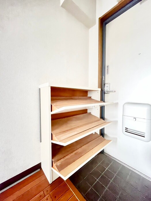 物件内観写真18　(靴箱)