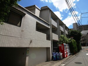 マイスタ－クェ－レ西新宿外観写真