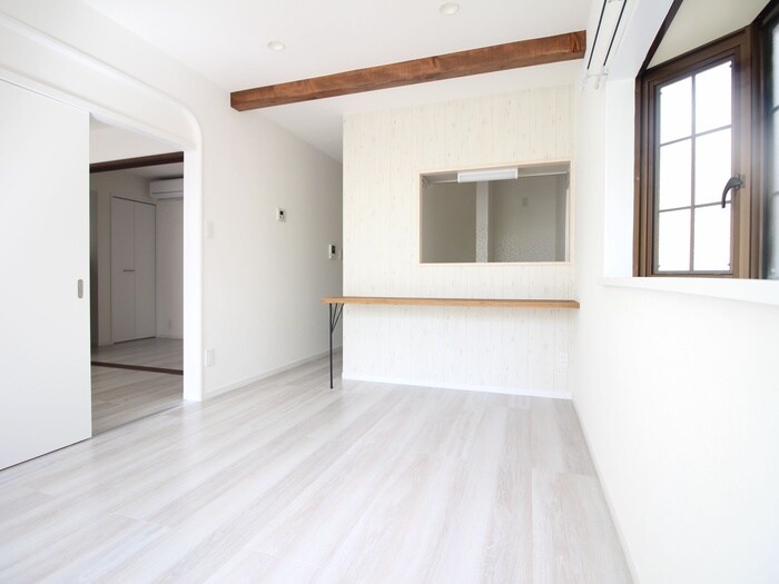 物件内観写真4　(居室)