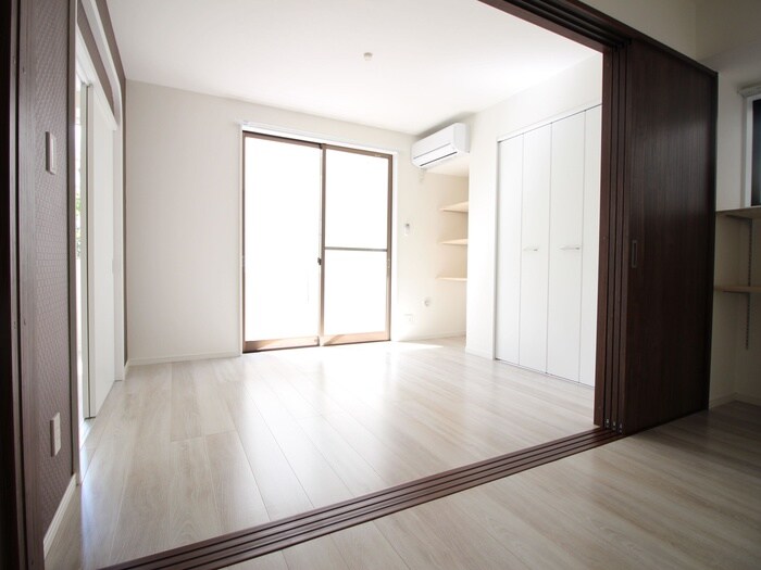 物件内観写真6　(居室)