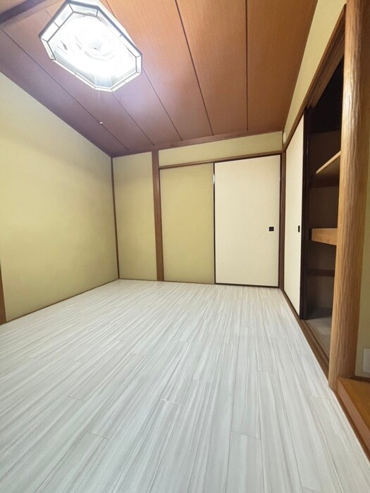 物件内観写真7　(居室)