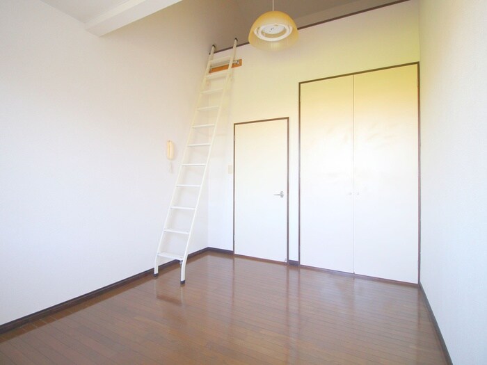 物件内観写真10　(居室)