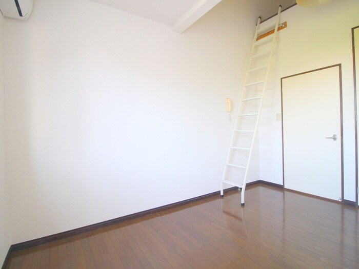 物件内観写真21　(居室)