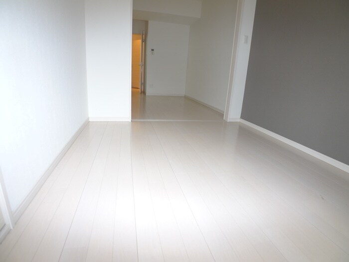 物件内観写真11　(居室)