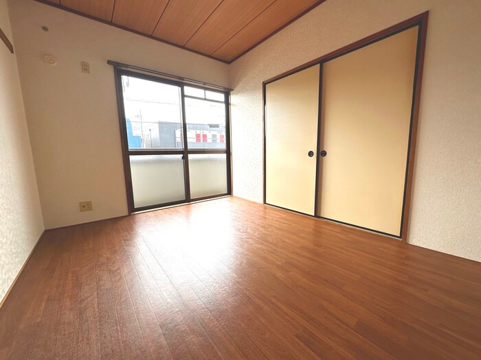 物件内観写真8　(居室)