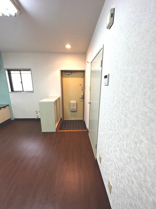 物件内観写真19　(廊下)