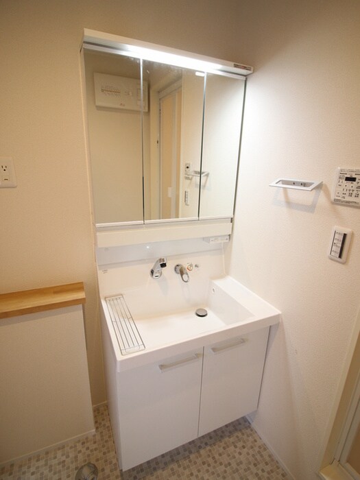 物件内観写真5　(洗面)