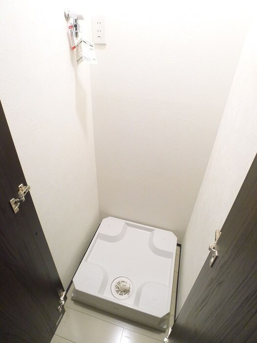 物件内観写真22　(洗濯機置場)