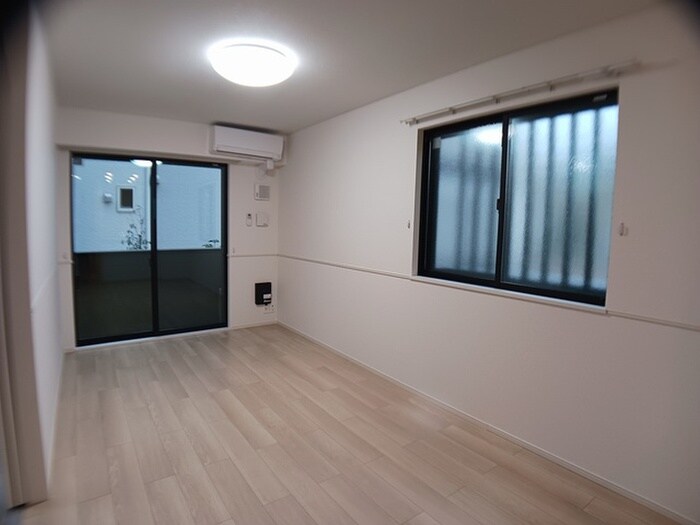 物件内観写真5　(居室)