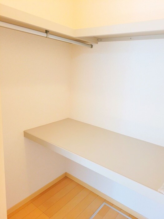 物件内観写真14　(収納)