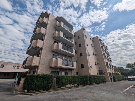 ヴィラウイステリア外観写真