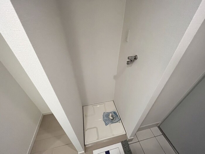 物件内観写真14　(洗濯機置場)