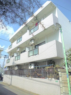 クリスタルハイム大泉外観写真