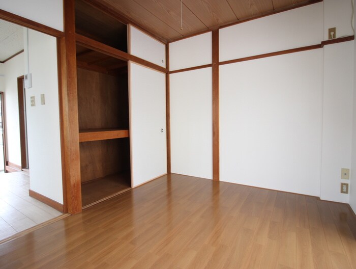 物件内観写真10　(収納)