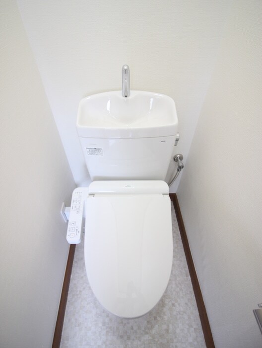 物件内観写真13　(トイレ)