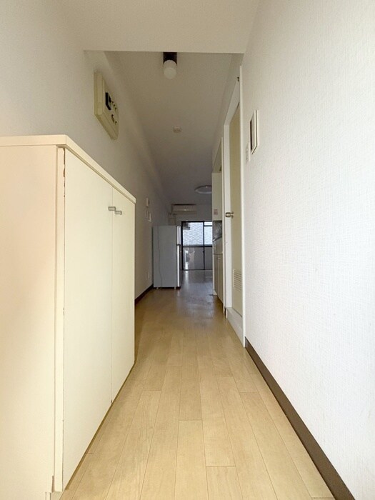 物件内観写真19　(廊下)
