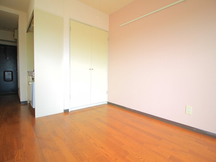 物件内観写真10　(居室)