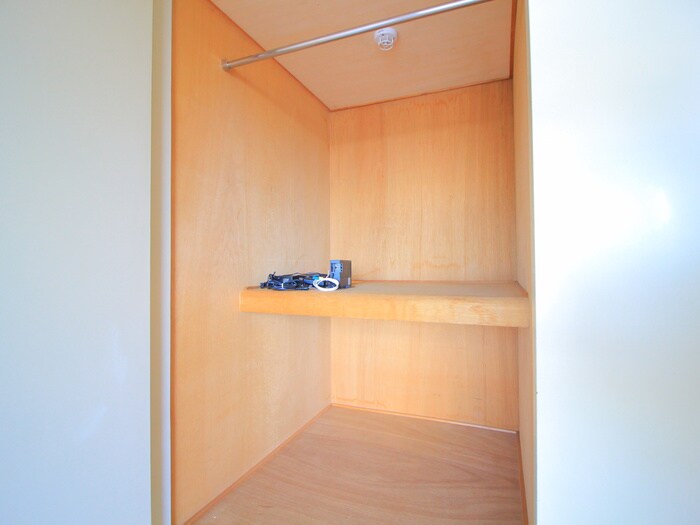 物件内観写真18　(収納)