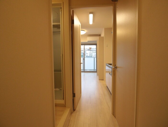 物件内観写真7　(廊下)