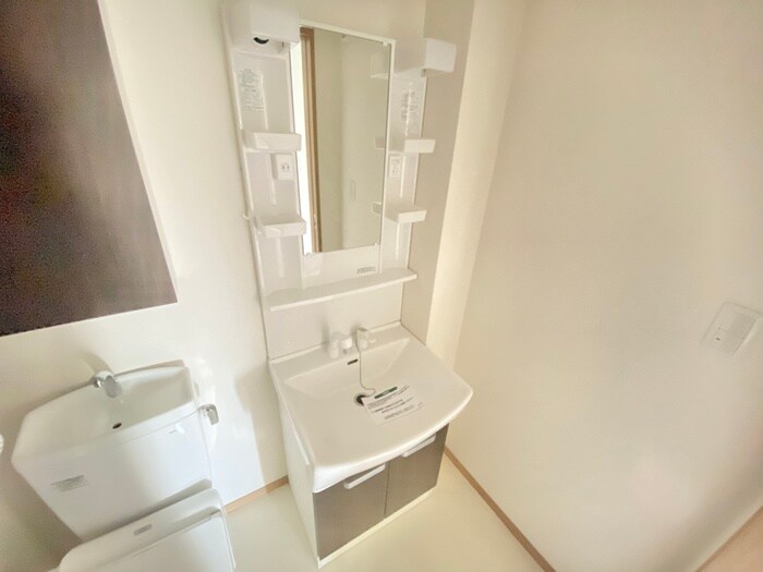 物件内観写真11　(洗面)