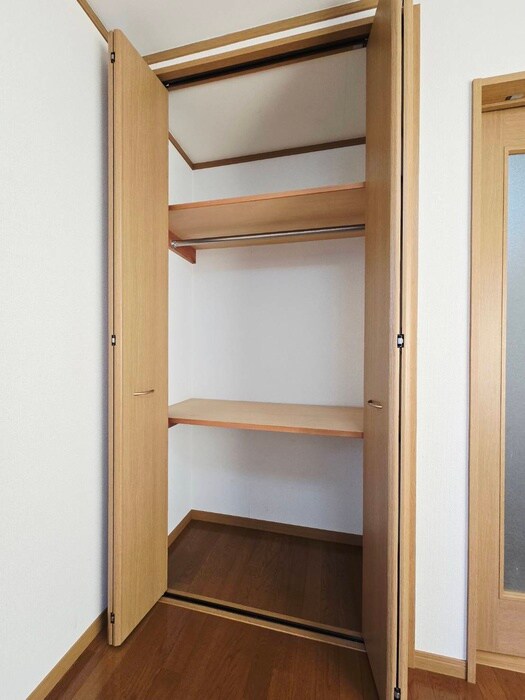 物件内観写真11　(収納)