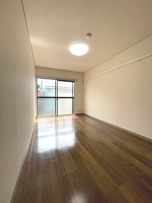 物件内観写真9　(居室)