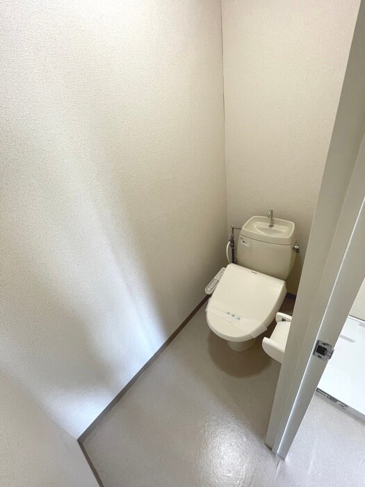 物件内観写真12　(トイレ)