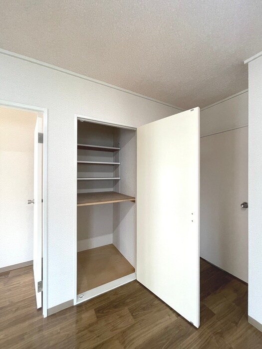 物件内観写真18　(収納)