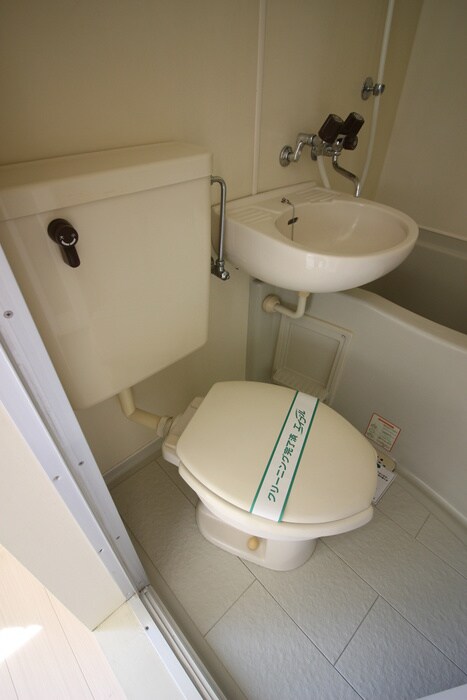 物件内観写真10　(トイレ)