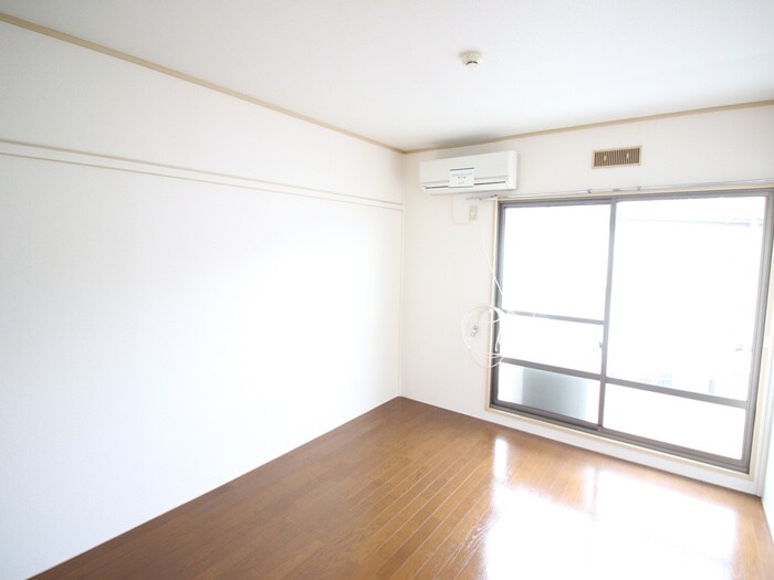 物件内観写真5　(居室)