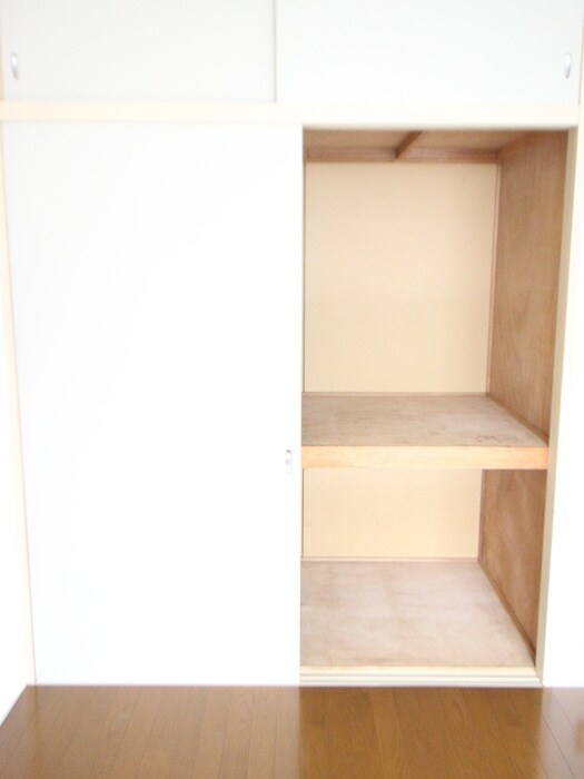 物件内観写真17　(収納)