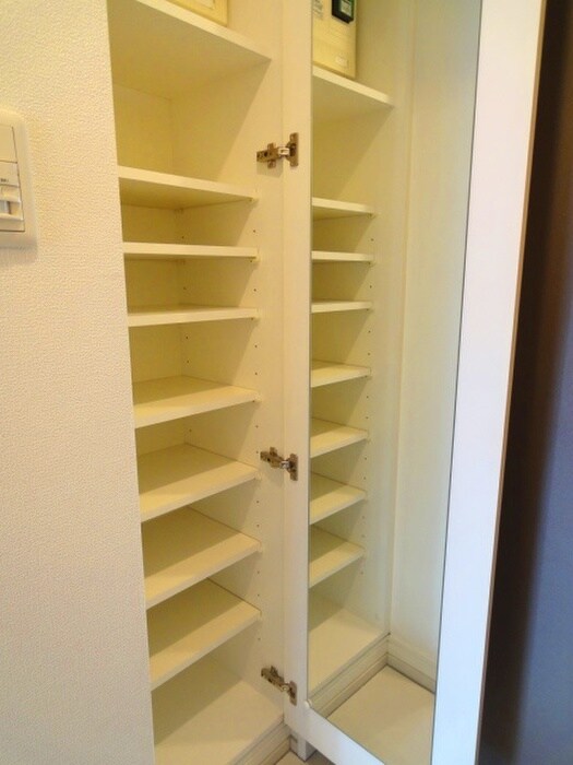 物件内観写真20　(靴箱)