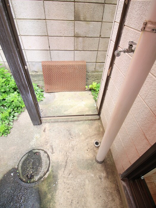 物件内観写真22　(洗濯機置場)