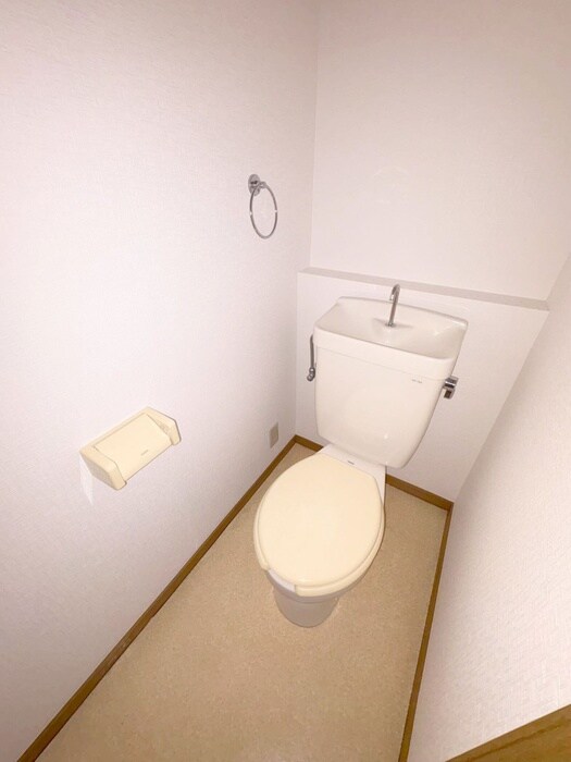 物件内観写真14　(トイレ)