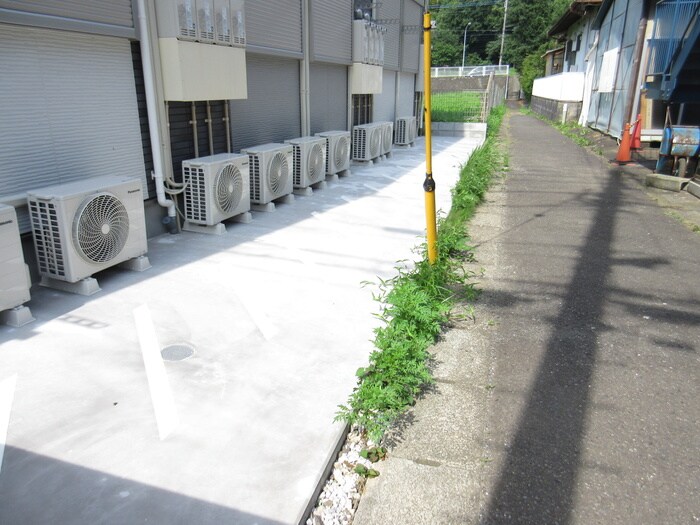 物件外観写真2　(駐輪場)