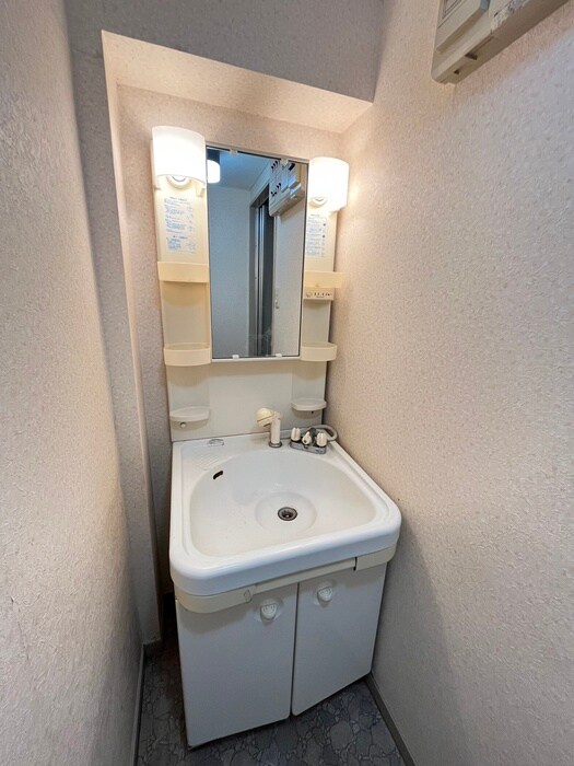 物件内観写真11　(洗面)