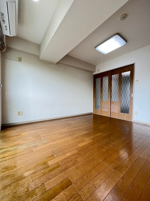 物件内観写真21　(居室)