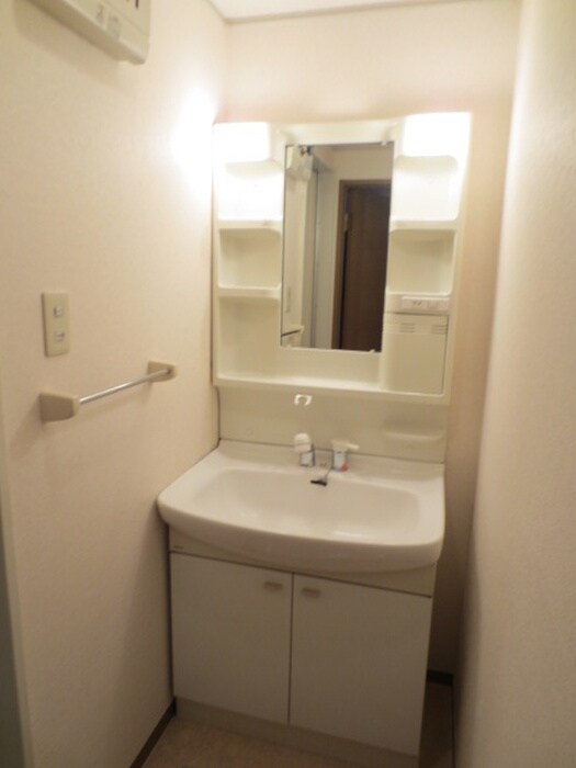 物件内観写真11　(洗面)