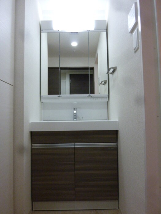 物件内観写真13　(洗面)