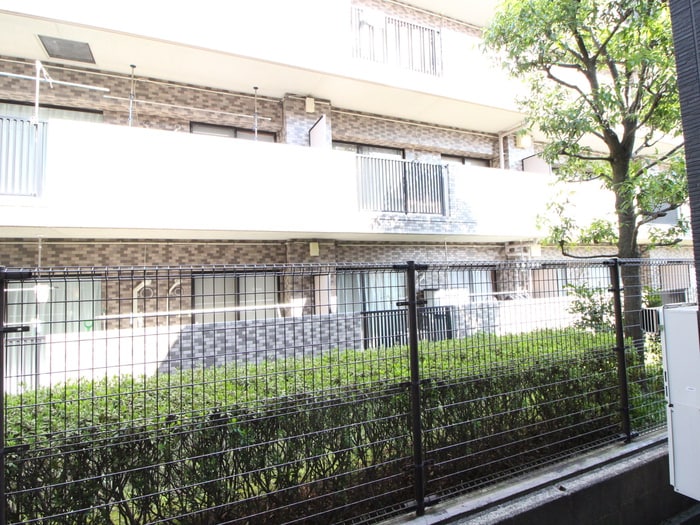 物件内観写真21　(室内からの展望)