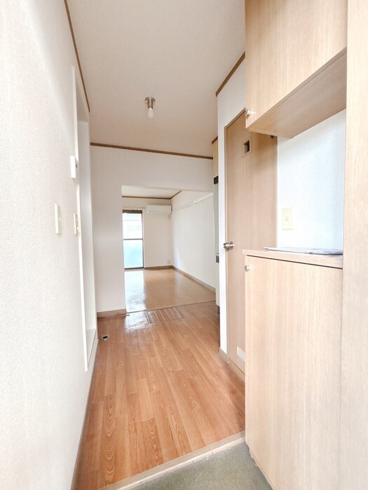 物件内観写真15　(廊下)