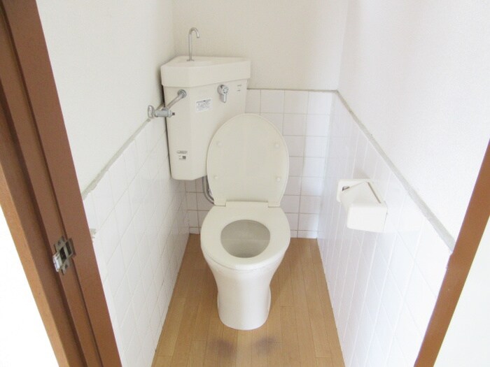 物件内観写真13　(トイレ)