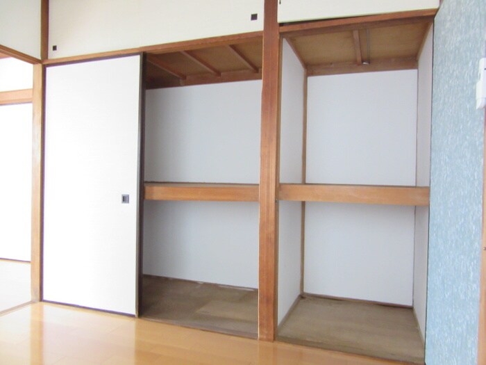 物件内観写真15　(収納)