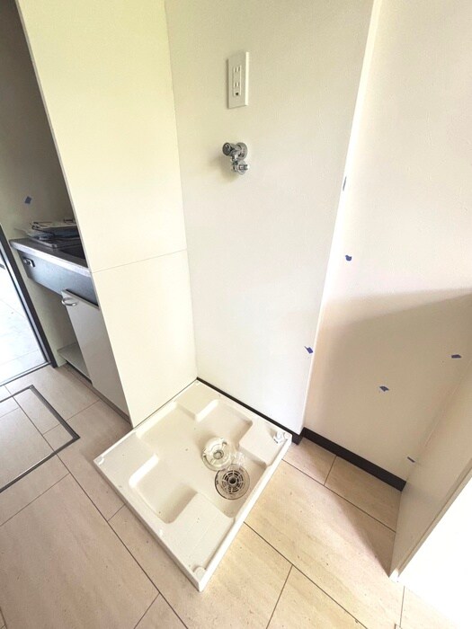 物件内観写真15　(洗濯機置場)