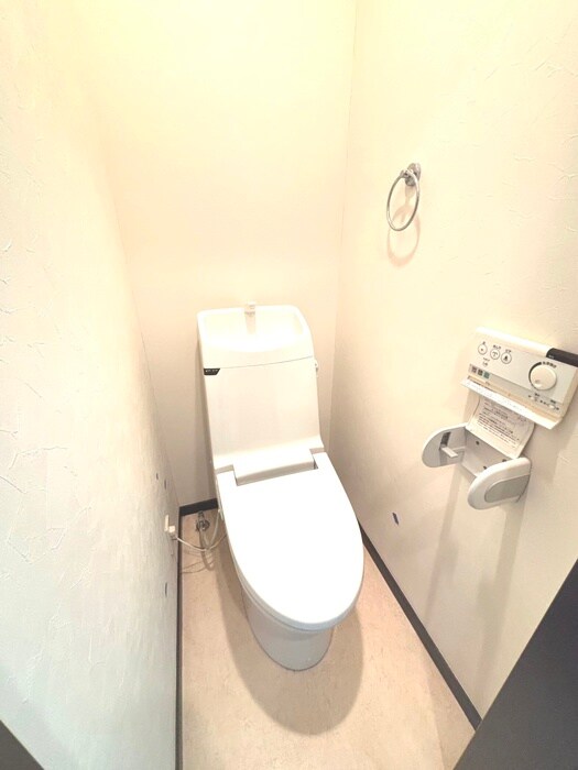 物件内観写真17　(トイレ)